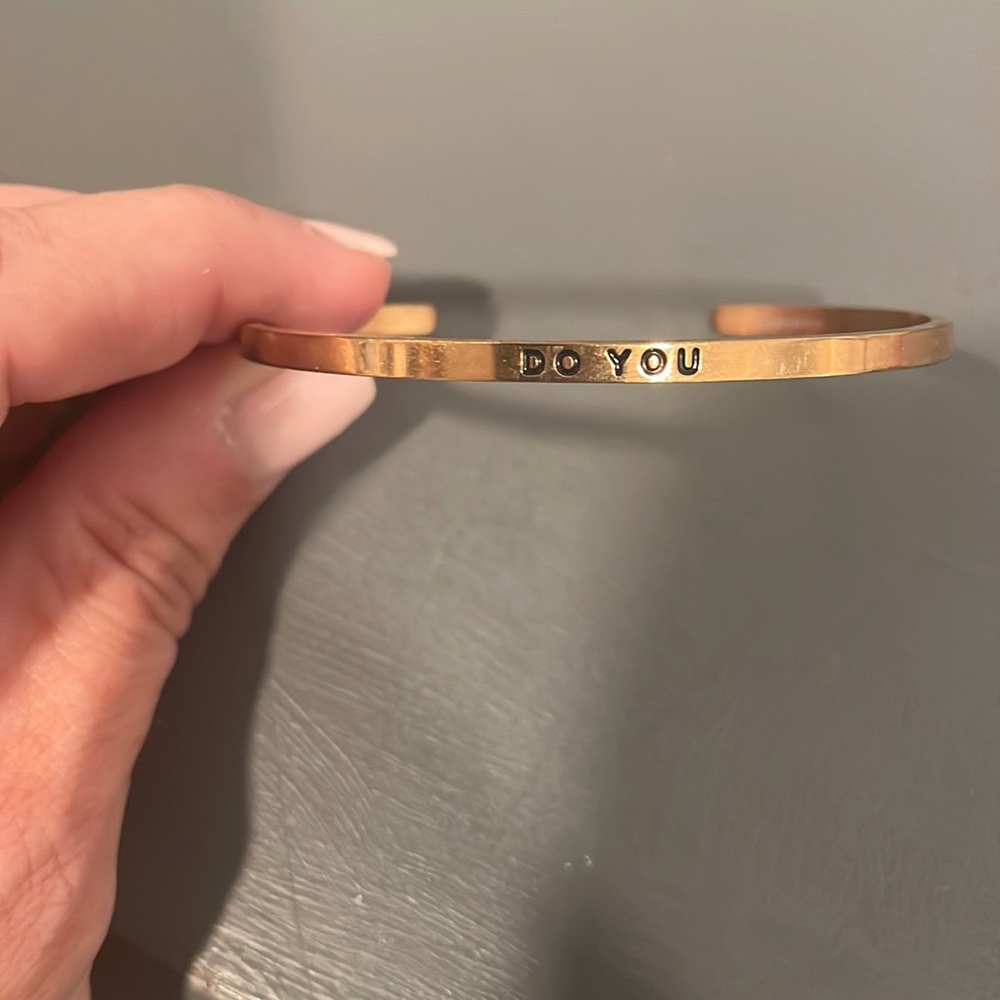 Gold mantra band